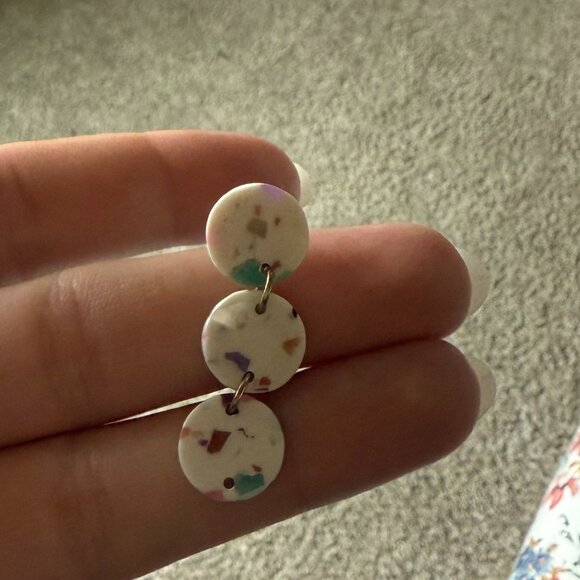 Multi Color Speckled Dangle Earrings - Picture 2 of 2